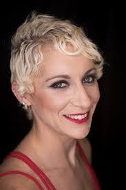 Lily Ray's Instagram, Twitter & Facebook