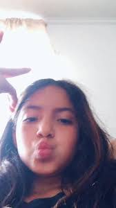 Davina Barnes's Instagram, Twitter & Facebook