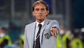 Ù…Ø§Ù†Ø´ÙŠÙ†ÙŠ ÙŠØ®Ø·Ù Ø§Ù„Ø£Ø¶ÙˆØ§Ø¡ Ø³Ø± Ø¨Ø¯Ù„Ø© Ø§ÙØªØªØ§Ø­ ÙŠÙˆØ±Ùˆ 2020