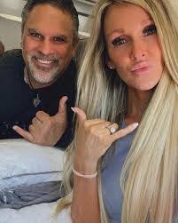 Miles Stallard's Instagram, Twitter & Facebook