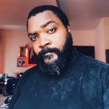 Adewale Ade's Instagram, Twitter & Facebook