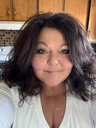 Had chopped it off and waiting for it to grow out. I have a hard time  figuring out what hairstyle to do