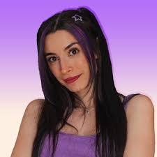 Samira Payne's Instagram, Twitter & Facebook