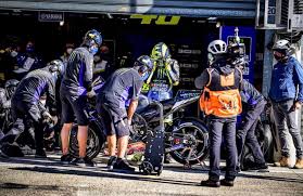 Mengutip motogp.com, minggu (4/4/2021), adapun balapan akan digelar pada minggu 4 april 2021 pada pukul 00.00 wib atau sudah berganti hari senin dini hari. Jadwal Motogp Hari Ini Valentino Rossi Sanggup Recoki Fabio Quartararo Okezone Sports