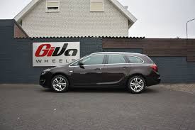 Kostenloser retourenservice & kostenlose lieferung. Opel Astra Met Dbv Andorra Silver Velgen Giva Wheels B V Velgen En Banden