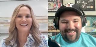 Liz Allison's Instagram, Twitter & Facebook