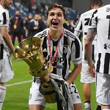 Transferts, salaire, palmares, statistiques en club et en sélection nationale. Federico Chiesa Hits Winner As Juventus Beat Atalanta To Take Coppa Italia European Club Football The Guardian