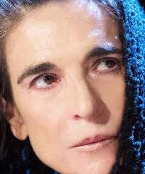 Lina Sastri è la Madonna di Carlo Faiello in "Miserere"