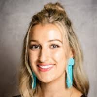 Jen Hess's Instagram, Twitter & Facebook