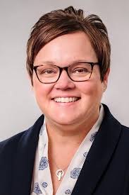 Ashlie Thompson's Instagram, Twitter & Facebook