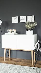 Die Kleine Kommode Von Zuiver Verspricht Stauraum Und Style Mit Seinem Cleanen Look In Weiss Und Naturfarben Mobelt Das Inneneinrichtung Skandi Mobel Haus Deko