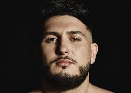 Omar Montes presenta su tercer álbum 'Lágrimas de un Maleante'