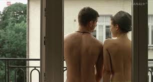 Filmde büyük bir aşk konu edilmekte ve aşk sevgi ön plana çıkmaktadır. Aleksandra Hamkalo Topless French Sex Couple Sex In The Movie Big Love Boobsradar Com
