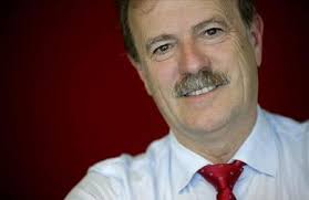 Manuel Campo Vidal renueva como presidente de la ATV