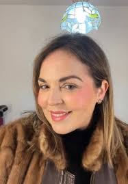 @Pilar Cano mira el final porque me he acordado de ti haciéndolo. Disfruta  tu abrigo porque lo que tenemos son reliquias. Un besazo #CapCut #grwm  #abrigosdepiel #ropavintage