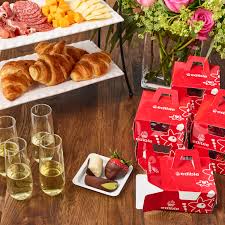 Looking for bridal shower gift basket ideas can be fun but at times hard and time consuming… so here are some of the best bridal shower gift basket i hope you enjoyed all these amazing bridal shower gift basket ideas. 50 Awesome Bridal Shower Gift Ideas Edible Blog