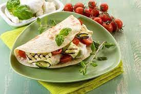 Maybe you would like to learn more about one of these? Come Fare La Piadina Di Kamut Farcita Con Pomodoro Mozzarella E Zucchine