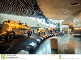 Inre Av Mercedes Benz Museum I Stuttgart Redaktionell Foto Bild Av Bilar Samling 89746110