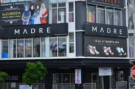 Butik baju nikah ready made dan shah alam dan bangi sentral pelbagai koleksi moden dan klasik ada tau nak yang mewah. Warga Bangi Butik Yg Dipenuhi Madre Collection Facebook