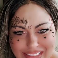 Hawk Tuah Spit On That Thang Çıkartması