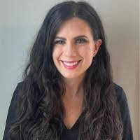 Amanda Sapio's Instagram, Twitter & Facebook