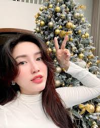 Vietnamese singer ceo @onyxcosmetics.vn contact.baothy@gmail.com 0967386688 (mrs liên) welcome to my wonderful world. Cáº­n Cáº£nh Khong Gian CÄƒn Nha Triá»‡u Ä'o Báº£o Thy Trang Hoang Ä'on Giang Sinh Bao Dan Tri