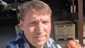 Vegan health benefits of eating animal foods