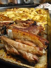 Bagnarle versando il vino bianco e la salsa di soia. Costine Di Maiale Al Forno Con Patate Bild Von Ristorante La Tavernetta Poggio Mirteto Tripadvisor