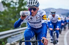Evenepoel suffered a broken pelvis and a bruised lung after he crashed and fell into a ravine with some 40 kilometers to go in his monument debut at il. Evenepoel Confirms He Will Ride 2020 Giro D Italia Cyclingnews