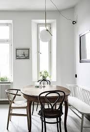 Benchwright round pedestal extending dining table. Pin By Julie Muchna On Homeme Dining Room Small Small Round Kitchen Table Scandinavian Dining Room