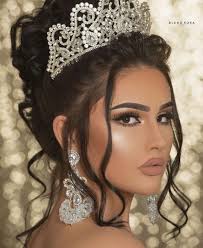 inspiracao perfeita temos hahah amei e voce comenta aqui embaixo e nao esquece de nos black wedding hairstyles tiara hairstyles wedding tiara hairstyles