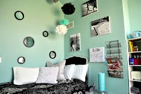 It's even more of a star in the bedroom, thanks to its inherently soothing, tranquil vibe that helps people feel more peaceful and fall asleep faster.take a peek at the lovely bedroom from designer phoebe howard shown. Decorating Ideas For Girls Bedrooms