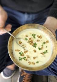 Veloute De Chou Fleur Et Chevre Frais Au Curry Recette Veloute Chou Fleur Recettes De Cuisine Cuisson Des Aliments