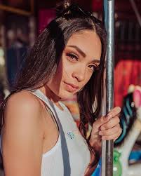 Mia Salinas (@miasalinas) • Fotos y videos de Instagram