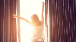 Astro Beliefs: सुबह उठते ही इन चीजों को देखना होता है बहुत अशुभ | seeing  these things in early morning is inauspicious | HerZindagi