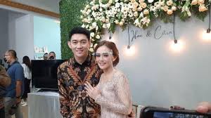 Bagaimana perjalanan karier ifan seventeen? Ifan Seventeen Citra Monica Akhirnya Disatukan Sebagai Suami Isteri Majlis Pernikahan Disiarkan Secara Langsung Bintang Global Mstar