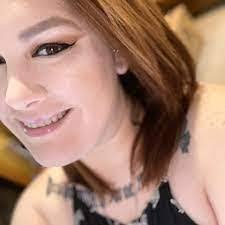 Kristina Maples's Instagram, Twitter & Facebook