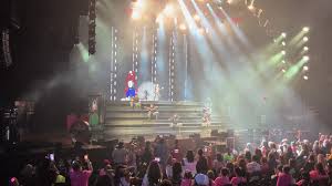 Paula and Skat Cat! #fypage #paulaabdul #magicsummertour2024