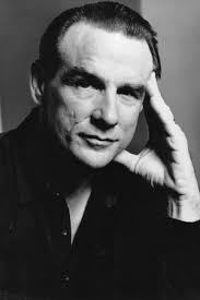 Reparto de Singularity Principle (película 2013). Dirigida por Austin  Robert Hines, David Robert Deranian