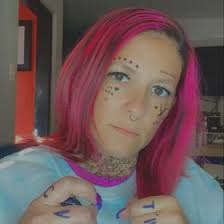 Casey Vaughan (caseylynnn21)