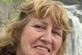 Rae Morse's Instagram, Twitter & Facebook