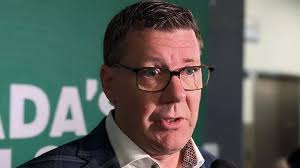 Moe, Trudeau and premiers tout coming together to face tariff threat