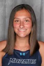 Clarissa Thurston's Instagram, Twitter & Facebook