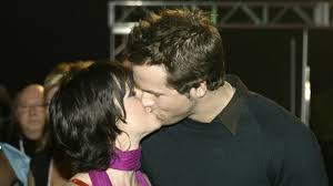 Married to mario souleye treadway. Is Alanis Morissette S Pedestal Secretly About Ryan Reynolds