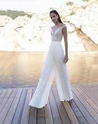 Un short pour se marier en toute originalité. Epingle Sur Tenue Mariage Civil Mariee
