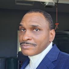 Pastor David Lah sharing