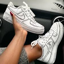Maria Instagram Auf Instagram Air Force Cart Air Cart Chaussure Beliebt In 2020 Schuhe Damen Nike Air Schuhe Bootsschuhe