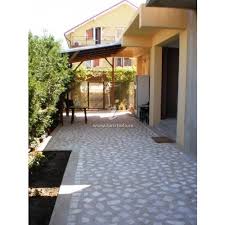 Va oferim cazare in casute de lemn date in folosinta in 2017 avand ca dotari pat dublu matrimonial, fotoliu. Costinesti Casa Petrache Beitrage Facebook