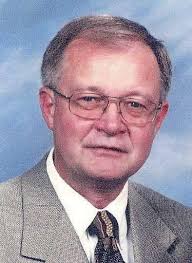 Lindahl quits District 303 school board