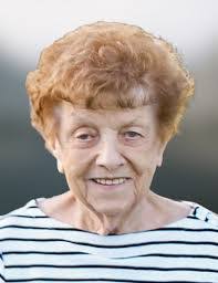 Joslyn Lecompte's Instagram, Twitter & Facebook